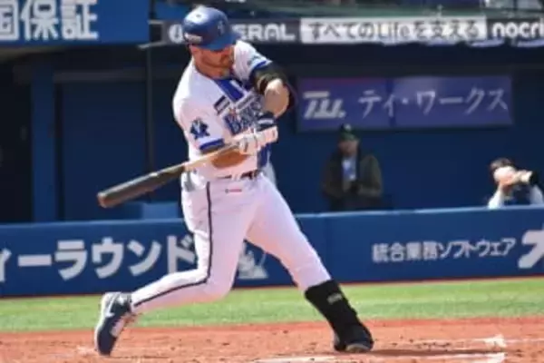 【DeNA】新外国人ヒュンメル、ハマスタで快音　初実戦でタイムリー「最高の気分」