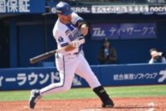 【DeNA】新外国人ヒュンメル、ハマスタで快音　初実戦でタイムリー「最高の気分」