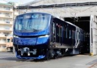 相鉄の新型車両「13000系」公開　未来をイメージ、30日に運行開始