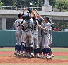 【高校軟式野球神奈川大会】三浦学苑が逆転で2年連続6度目優勝　慶応を4―3で下す、南関東大会へ