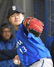 【DeNA】攻守でサインプレー確認　投手陣はエース東や伊勢がブルペン入り