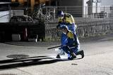 「横浜で小2女児がはねられ意識不明　軽乗用車の63歳女を現行犯逮捕　現場は信号機のない交差点」の画像1
