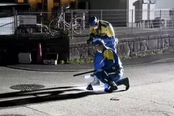 横浜で小2女児がはねられ意識不明　軽乗用車の63歳女を現行犯逮捕　現場は信号機のない交差点