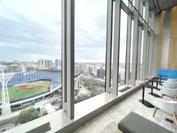 ベースゲート横浜関内、オフィスエリアを公開　横浜スタジアム一望の開放感　3月19日に開業