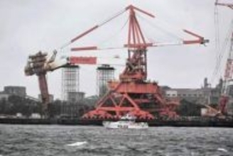 川崎・クレーン転落事故、14日で1週間　400トンの重りはなぜ落下したのか　神奈川県警の捜査は今後本格化