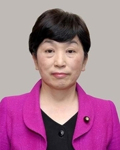 茂木外相、非核三原則「現在は堅持している」　将来の堅持問う社民・福島氏に「それ以上でも以下でもない」