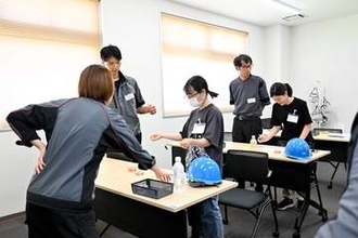 理工系女子中高生の進路を応援　相模原で職場見学会「夏のリコチャレ2026」