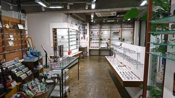 川崎の老舗眼鏡店、汚水が逆流し廃業に…補償の壁に阻まれ、行政も対応遅れ　店主は悲憤「市に絶望している」