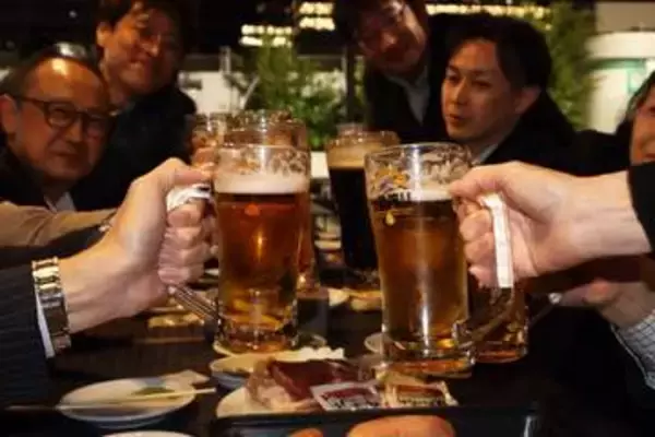 大型連休に「乾杯」　そごう横浜店、一足早くビアガーデン開催