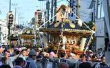 「家内安全や無病息災願い　秦野・曾屋神社例大祭でみこし渡御「地域に目を向けるきっかけに」」の画像1