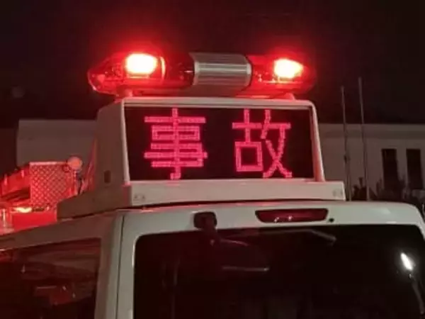 川崎の十字路交差点でワゴン車にはねられ、男性死亡　運転していたアルバイトの男を現行犯逮捕