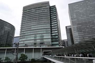 日産株主総会、永井素夫取締役の再任否決　みずほ出身、独立性を疑問視か