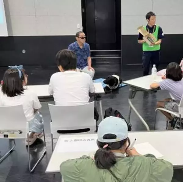 盲導犬や視覚障害への理解深めよう　静岡の訓練施設で子ども向けイベント