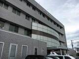 「藤沢で3歳女児が意識不明の重体　顔を胸に押し付け…殺人未遂容疑で母を逮捕」の画像1