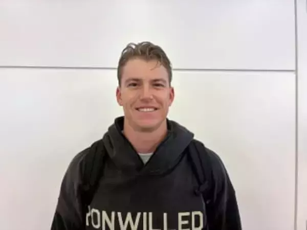 【DeNA】新外国人レイノルズが来日　最速161キロ、元パドレスの27歳