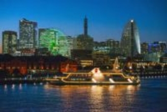 「SUPサンタ」に夜景クルーズ…横浜港周辺でクリスマス控えイベント続々