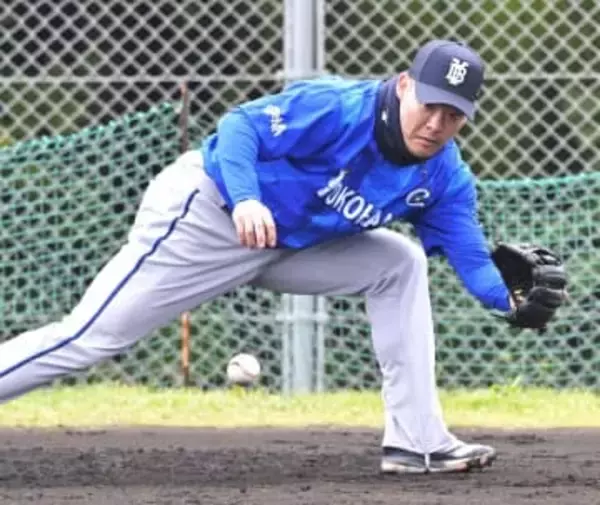 【DeNA】内野へコンバートの筒香嘉智が特守　実戦想定で巧みなグラブさばき