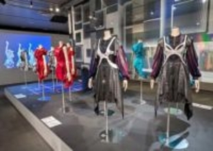 「Perfume」20年の軌跡振り返る　横浜・そごう美術館で15日から　衣装など初公開含む160点