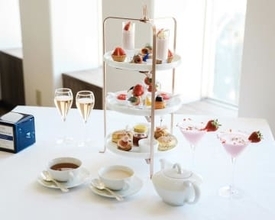 横須賀産イチゴが楽しめるアフタヌーンティー　汐入駅前のホテル