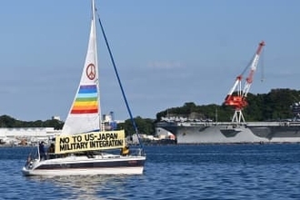 横須賀で市民団体訴え「戦争いらない」 海上から日米首脳の軍拡表明に抗議