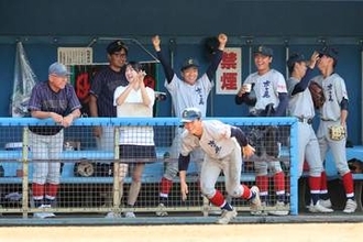 市ケ尾が第2シード相洋下す　横浜・織田に打球直撃　平塚湘風・三留が大会記録タイ20K