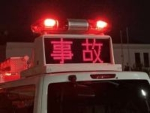 東名高速で5台が絡む玉突き事故　横浜市、男性4人が搬送
