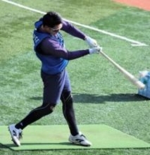 【DeNA】新人自主トレ、屋外での打撃練習を本格化　ドラ5・成瀬「どんどん出力上げたい」