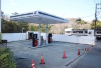 箱根のガソリンスタンド、閉鎖相次ぎ「過疎地」に　人手不足や利用減少　行政サービスに影響も…町民から不安の声