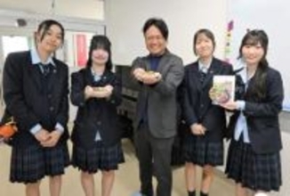 開成町の弥一芋コロッケに新味　吉田島高校生が考案、あじさいまつりで販売