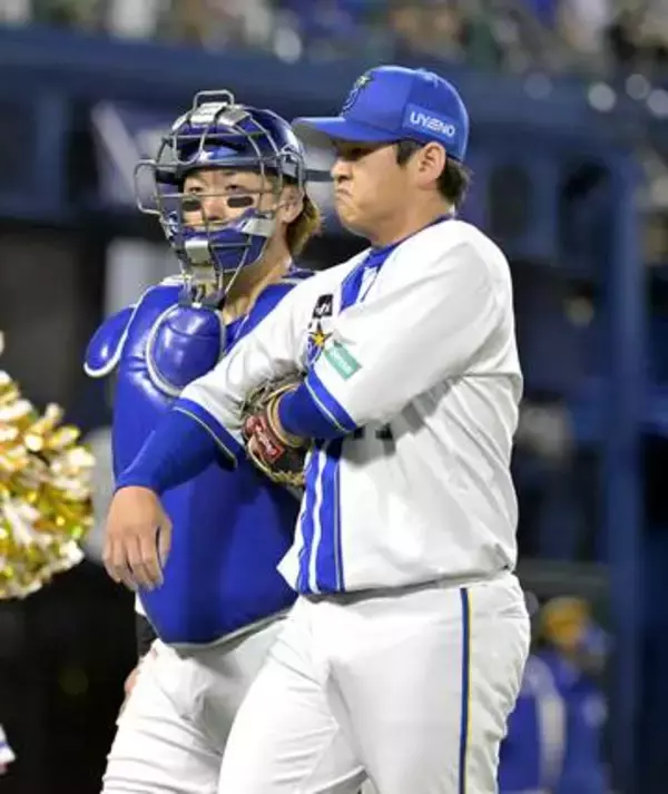 【DeNA】山崎康晃、今季初黒星　9回に登板、適時打浴び…暴投で追加点も
