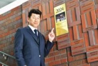 【DeNA】ハマスタ開業50周年で記念レンガと手形プレート披露　三浦大輔アンバサダー「歴史を感じて」