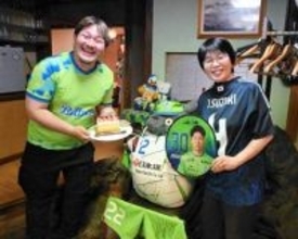 サッカーW杯北中米3カ国大会　ベルマーレ時代に支えた胃袋　鈴木淳之介・遠藤航の選出喜ぶ橋本さん