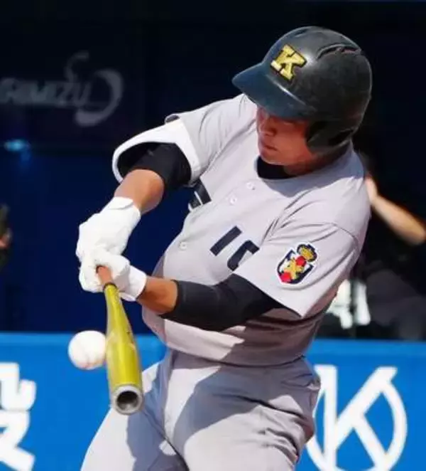 【高校野球神奈川大会】慶応、4番大棒の一打でサヨナラ勝ち　陸の王者が横浜への挑戦権「絶対倒さなきゃいけない」