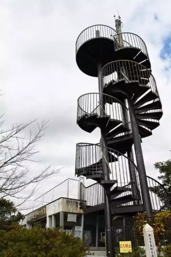 三浦半島最高峰・大楠山の山頂周辺再整備へ　横須賀市、26年度から着手　休憩所や展望塔解体　樹木剪定し眺望確保