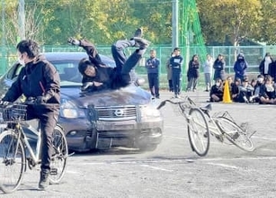 「一日署長」俳優・松永有紗さんも参加、相模原・麻溝台高校で交通安全教室　「神奈川県は自転車事故が多い」