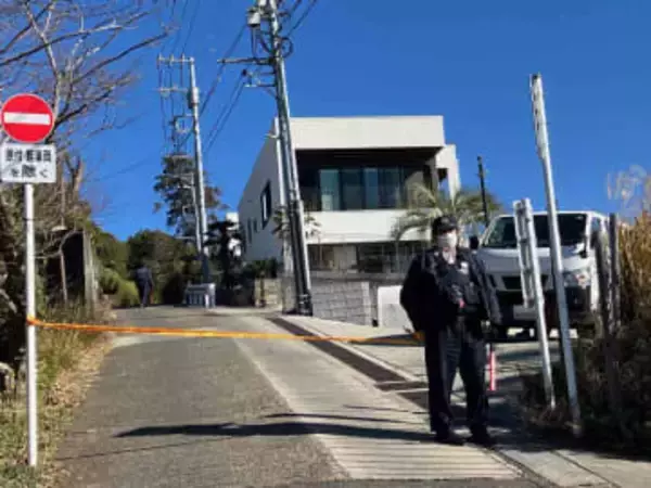 「寝ていたら鉄パイプで殴られた」　鎌倉の住宅で強盗、複数の男らが逃走　男性が軽傷、現金40万円など奪われる　