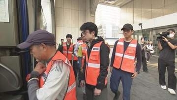 熊本地震の被災地へ　ボランティアバス出発