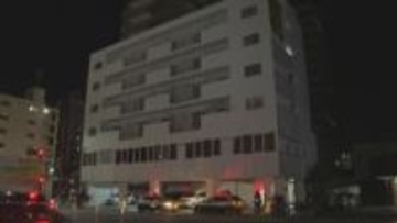 久留米のマンションで女性遺体と腹から出血した男性