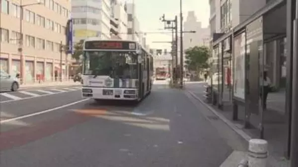 西鉄バス北九州 扉が開いたまま約５０ｍ走行