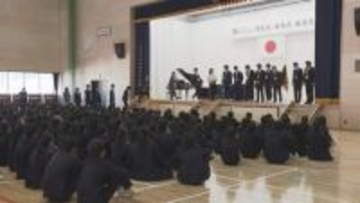 福岡市立の小中学校で始業式　新たな学年の一歩
