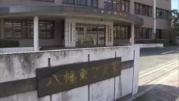 「足音うるさいんじゃ。次やったら…」　はさみを振りかざし男性を脅した疑い　女を逮捕