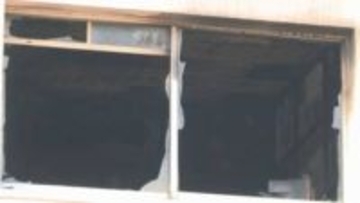 北九州市若松区のマンションで火事 住人の高齢女性を搬送