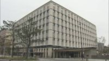 交番のガラス蹴って割った疑いで逮捕の男性　不起訴に