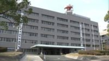 偽造された正規教員勤務証明書を提出か　元講師の男を逮捕