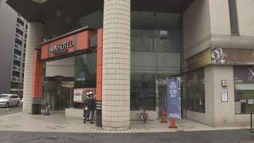 モバイルバッテリーから出火か　ホテルで火事騒ぎ
