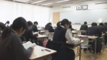 頑張れ受験生　福岡地区の私立高校で入学試験