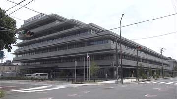 車で女性を引きずる　60代の男を殺人容疑で逮捕　京都府警