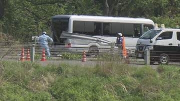 【速報】磐越自動車道でマイクロバスを含む車3台絡む事故　1人が死亡（福島）