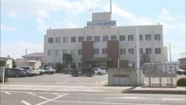 横断歩道を渡っていた自転車が乗用車にはねられる　伊達市梁川町の国道　男性（70代）がけが（福島）