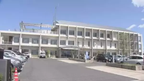 郡山市の入浴施設でクレーンゲーム機の景品を盗んだか　茨城男女３人を逮捕